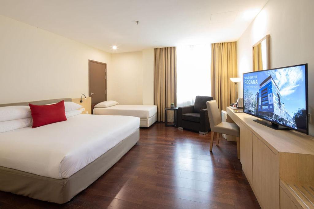 Rocana Hotel Kuantan Buitenkant foto