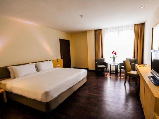 Rocana Hotel Kuantan Buitenkant foto